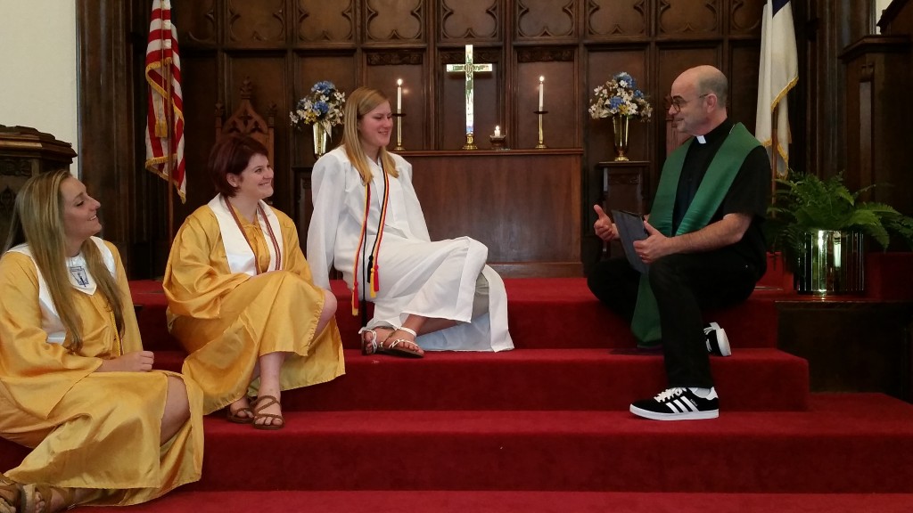 Rev Ian and 2015 Graduates